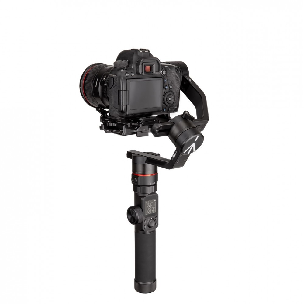 Professional 3-Axis Gimbal up to 4.6kg Manfrotto - 
Easy shooting control: on the LCD touch screen or from the App
Indipendent l