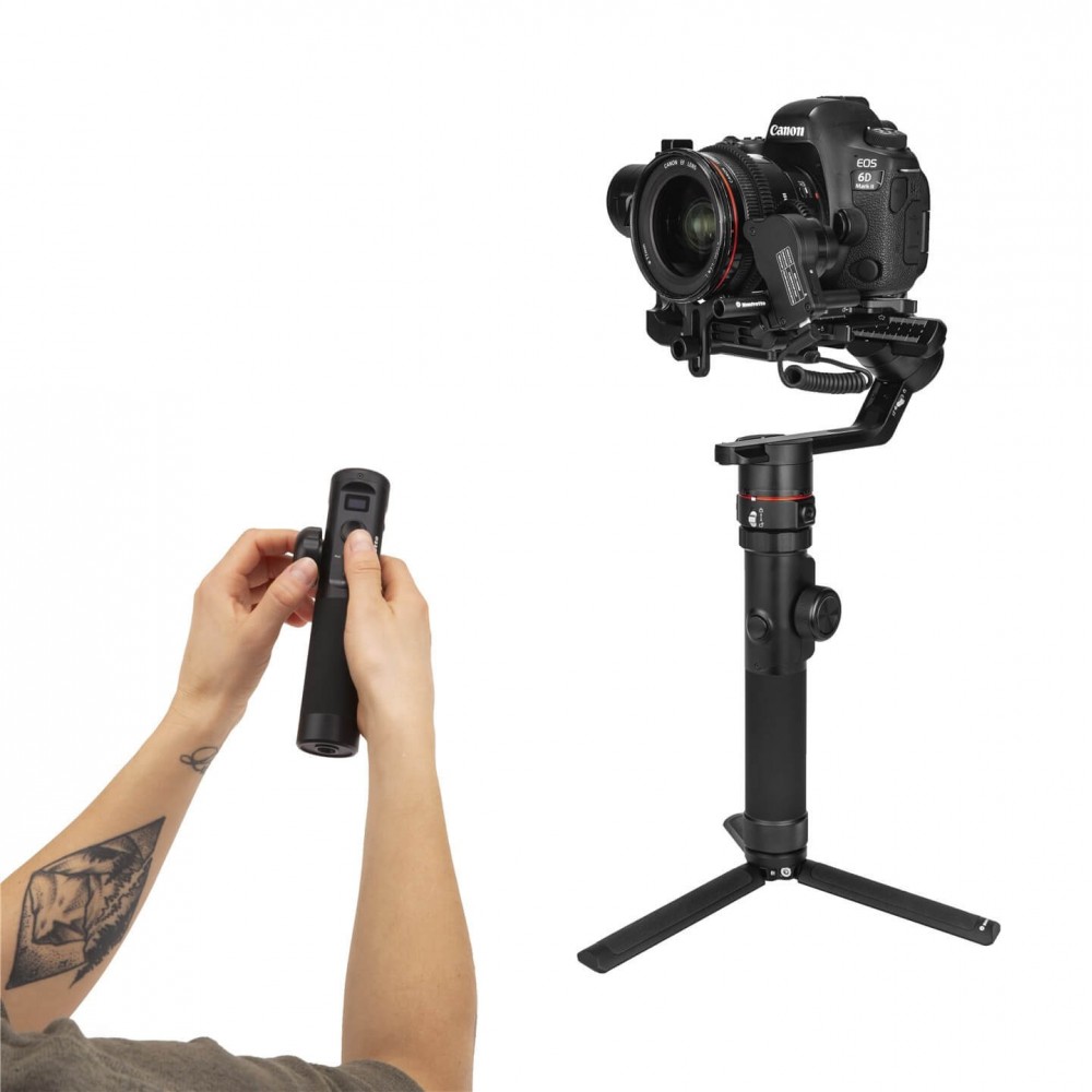 Gimbal - Remote control 220&460 Manfrotto - 
Remotely control the camera movement
Manage all remote-control functions
Control th