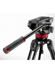 PRO VIDEO 502 Videokopf mit flacher Basis Manfrotto - Variables Fluid-Drag-System bei PAN- und TILT-Bewegungen Festes Gegengewic