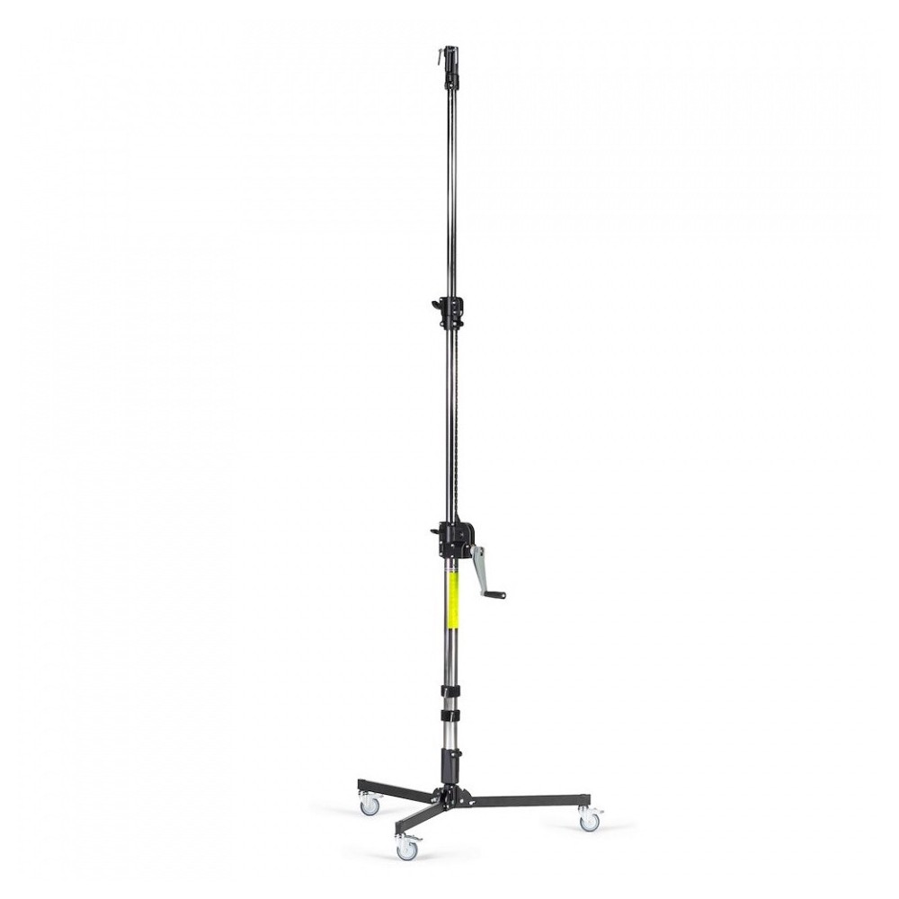 Low Base 3-Section Wind Up Stand Manfrotto - Geared centerpost steel stand
Provided with one levelling leg for stability on unev