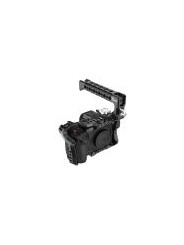 Panasonic GH5 / GH5M2 /GH5s Cage V2 8Sinn - - 1/4" mounting points- One mounting screw (bottom)- Cold shoe mount- Strap holder- 