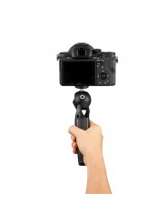 HandyPod Joby - Dual function mini tripod and hand grip for content creators using compact system cameras and accessories.

Mini