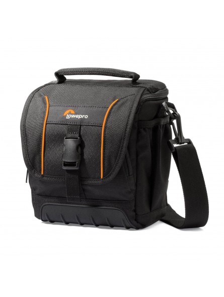 Adventura SH 140 II Lowepro - 
Fits compact DSLR with kit lens and extra lens or flash
Adjustable divider system in main compart