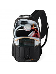 Slingshot Edge 250 AW Black Lowepro - 
Compact DSLR with attached lens (like 18-200mm) plus extra lens
Room for personal gear su