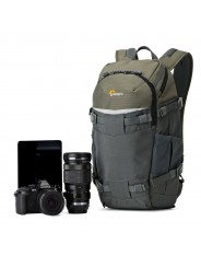 Flipside Trek BP 250 AW Lowepro - 
Carries a compact DSLR or mirrorless camera kit plus a tablet
Flipside body-side access with 