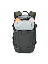 Flipside Trek BP 250 AW Lowepro - 
Carries a compact DSLR or mirrorless camera kit plus a tablet
Flipside body-side access with 