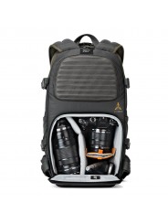 Flipside Trek BP 250 AW Lowepro - 
Carries a compact DSLR or mirrorless camera kit plus a tablet
Flipside body-side access with 