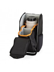 ProTactic Lens Exchange 200 AW Lowepro - 
Temporarily holds 2 lenses during exchange
Easy-grip main handle for smooth, single-ha