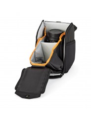 ProTactic Lens Exchange 100 AW Lowepro - 
Temporarily holds 2 lenses during exchange
Easy-grip main handle for smooth, single-ha