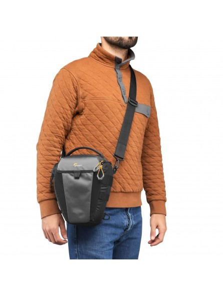 Toploader Photo Active TLZ 50 AW Lowepro - 
Designed to fit a Sony Alpha 9 with attached 70-200mm f/4
Protect gear from the elem