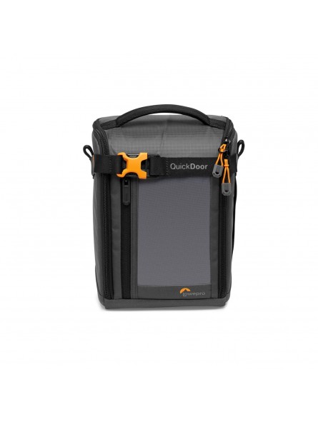 Lowepro GearUp Creator Box L II Lowepro - Die Innenteiler passen sich an, um die spiegellose Kamera und das zusätzliche Objektiv