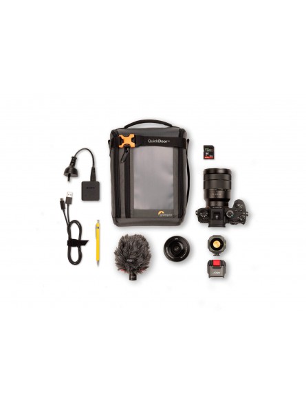 GearUp Creator Box L II Lowepro - 
Interior dividers adjust to secure mirrorless camera&amp;extra lens
Fast &amp; secure QuickDo