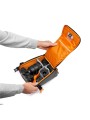 Lowepro GearUp Creator Box L II Lowepro - Die Innenteiler passen sich an, um die spiegellose Kamera und das zusätzliche Objektiv