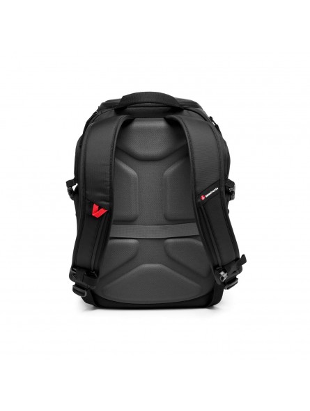 Advanced Fast Backpack III Manfrotto - 
Fits a full frame camera + 70-200/4 lens, 3 lenses + accessories
Versatile dual side acc