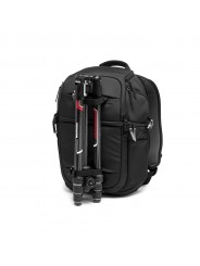 Advanced Fast Backpack III Manfrotto - 
Fits a full frame camera + 70-200/4 lens, 3 lenses + accessories
Versatile dual side acc