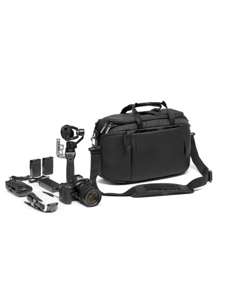 Advanced Hybrid Backpack III Manfrotto - 
Carry as backpack, shoulder bag, or handle bag to fit your style
Holds a DSLR or mirro