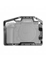 Panasonic LUMIX S5II / S5IIX Cage 8Sinn - - 1/4" Befestigungspunkte- 3/8" Befestigungspunkte mit Arri-Aufnahmebolzen- M4