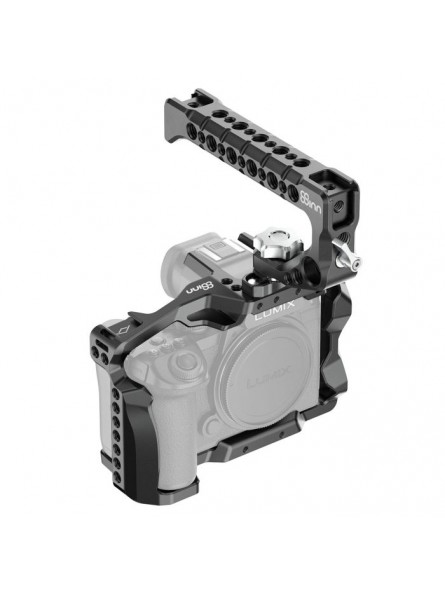 Panasonic LUMIX S5II / S5IIX Cage 8Sinn - - 1/4” mounting points- 3/8” mounting points with Arri locating pins- M4 mounting poin