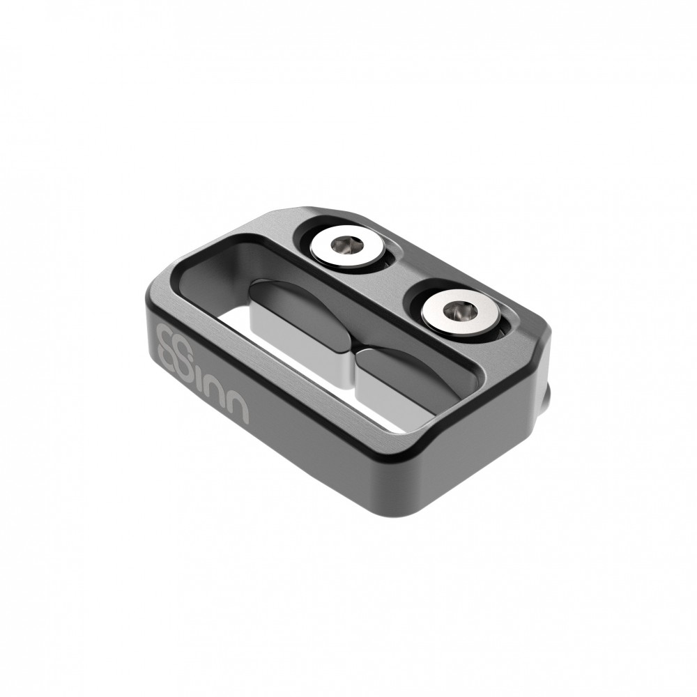 HDMI & USB-C Kabelklemme für Fuji X-T3 / X-T4 Käfig 8Sinn - Hauptmerkmale:
3 Elemente + 2 Befestigungsschrauben
2 verstellbare
