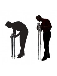 Schwarzes TRIAUT-Stativ Manfrotto - 
Beine einzeln oder gleichzeitig auslösen
Jeder Winkel ist separat einstellbar für totale