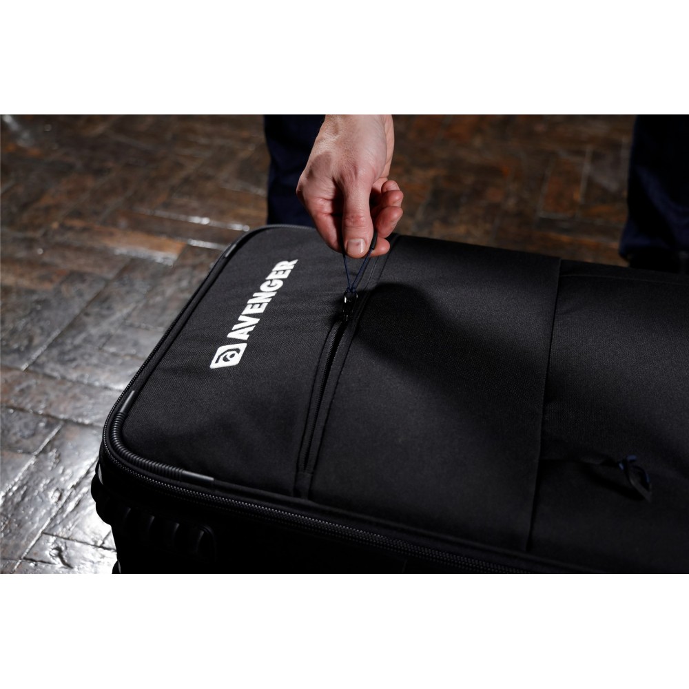 Dreifach-C-Rollenkoffer für abnehmbare C-Ständer und Zubehör Avenger - 
Für den Transport von bis zu drei