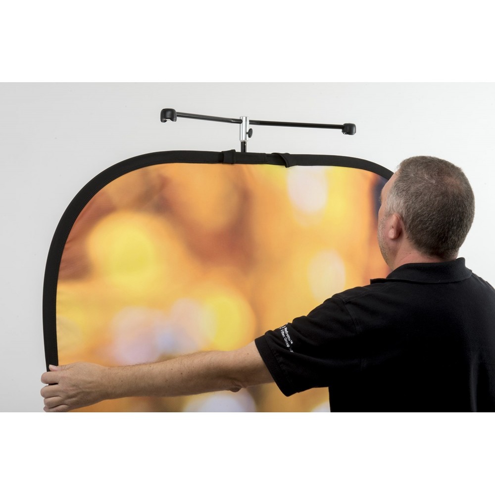 Magnetic Background Support Kit with Stand Lastolite by Manfrotto - 
Easily attach any collapsible backgrounds with a steel rim
