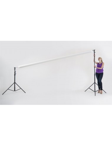 Solo Background Support 4m Heavy Duty Lastolite by Manfrotto - 
Single user operation
Unique pivoting cross bar
Safe and easy wa