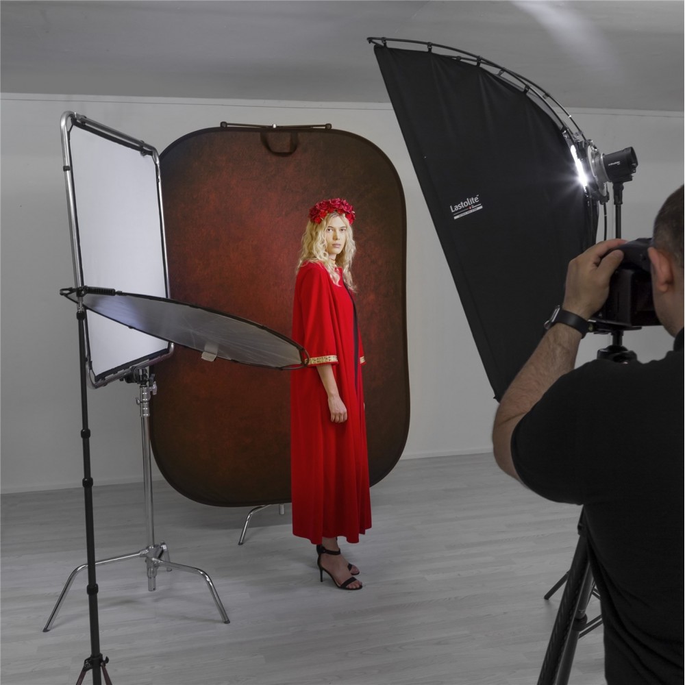 Screen Vintage 1,5 x 2,1 m Aubergine/Karmesinrot Lastolite by Manfrotto -  9