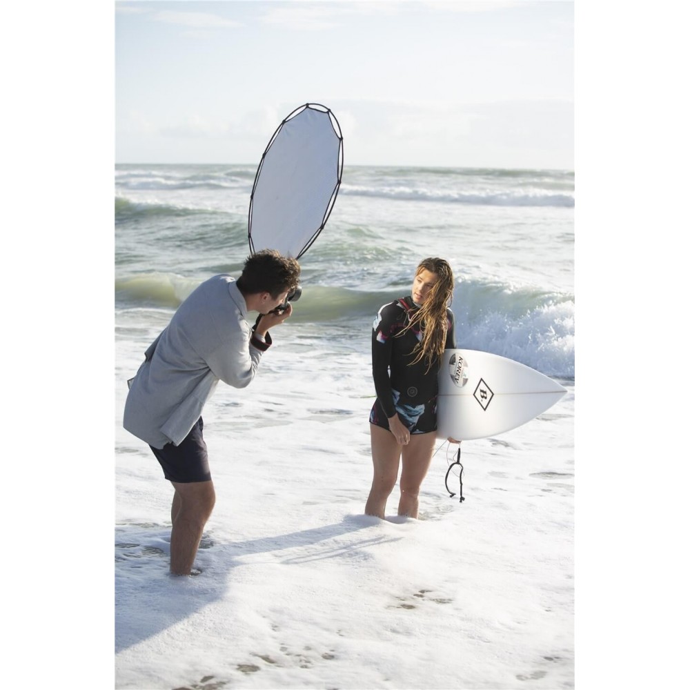 HaloCompact Reflector 82cm Sunlite/Soft Silver Lastolite by Manfrotto - 
Lightweight Aluminium Frame
Clip on Double-sided Sunlit