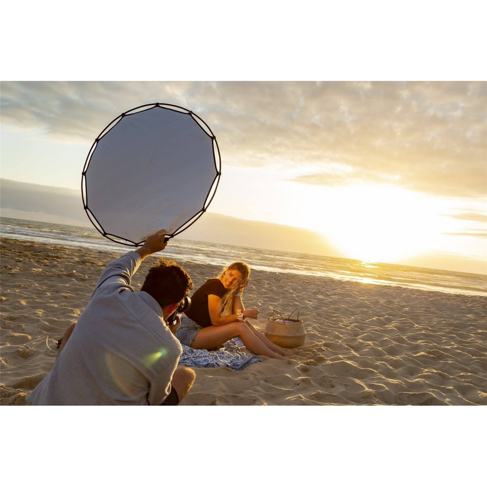 HaloCompact Reflector 82cm Sunlite/Soft Silver Lastolite by Manfrotto - 
Lightweight Aluminium Frame
Clip on Double-sided Sunlit