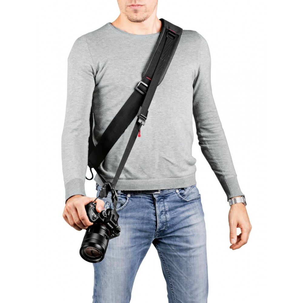 Pro Light FastTrack-8 sling bag Manfrotto - 
2-in-1 sling bag plus camera sling strap
Perfect for premium CSC like Sony A7 or A9