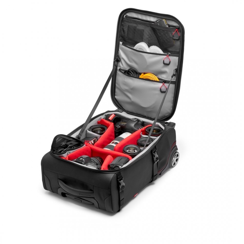 Pro Light Reloader Air-55 carry-on camera roller bag Manfrotto - 
Fits a Pro DSLR with 400/2.8 plus 3 lenses
Outer made from Pro