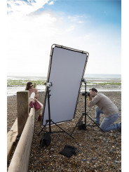 Pro Scrim All In One Kit 1.1x2m Medium Manfrotto - 
Built to capture the imagination of creative imagemakers
Lightweight all in 